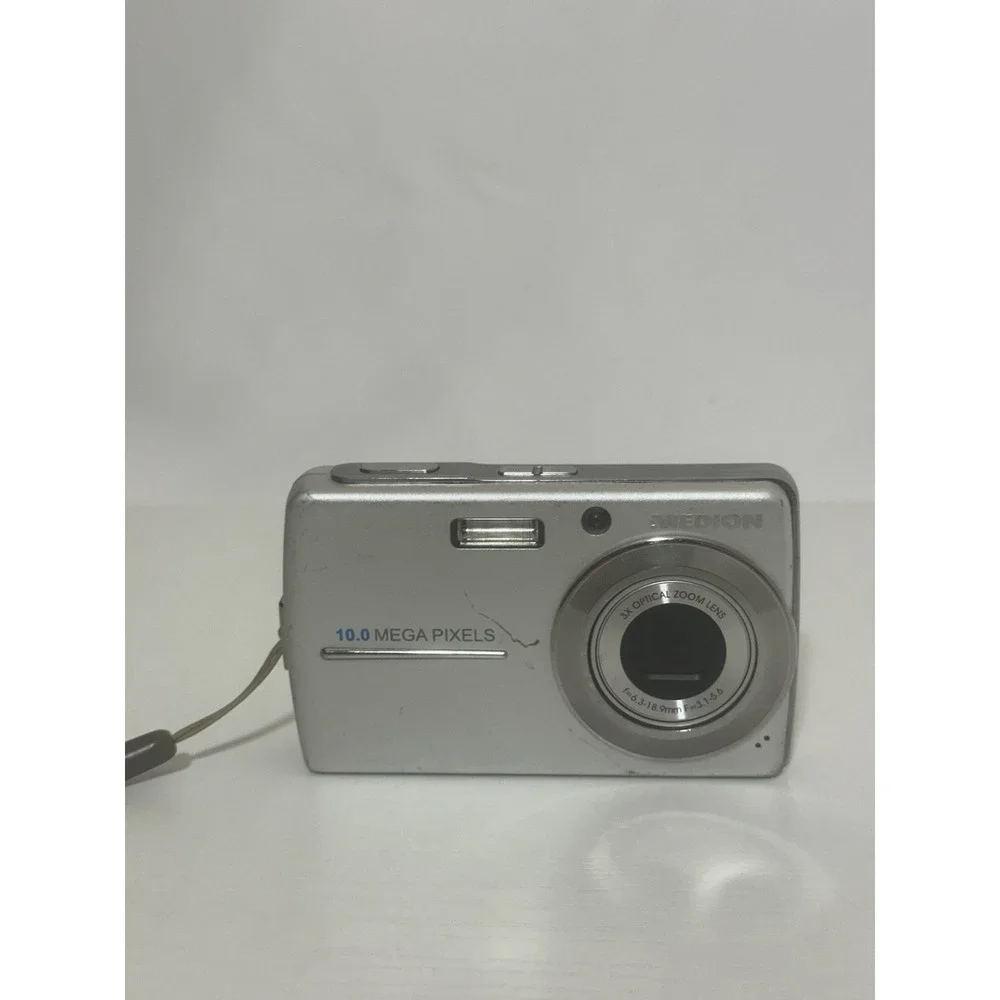 Medion MD 85863 digital camera 10.00 Megapixels Untested